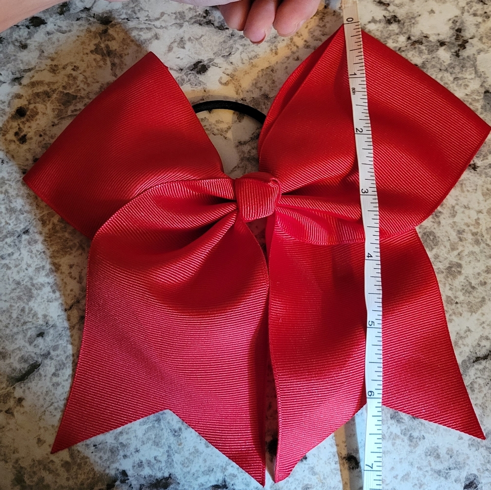 Red Bow - Picture 4 of 4